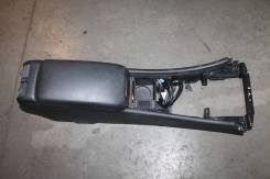 Подлокотник. Mercedes-Benz C-Class, W203