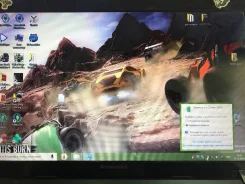 Lenovo B570. 15.6", 2 100,0����, ��� 4 ��, ���� 320���, WiFi, Bluetooth, ����������� �� 4��. ����