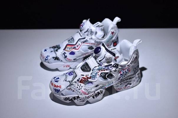 Reebok insta shop pump x vetements