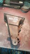 Кронштейн опоры двигателя. BMW 3-Series BMW 5-Series, E39 BMW 7-Series Двигатели: M52B20, M52B25, M52B28, M52T, M52TUB20, M52TUB25, M52TUB28, M52
