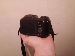 Sony Cyber-shot DSC-H100. 15 - 19.9 ��, ���: 14� � ����� ����