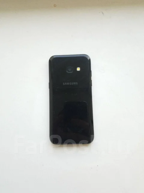 Samsung Galaxy A3 2017. �/� ����