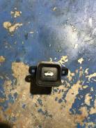 Кнопка открывания багажника. Honda CR-V, RD4, RD5, RD6, RD7 Honda Inspire, UC1 Двигатели: K20A4, K20A5, K24A1, N22A2, J30A