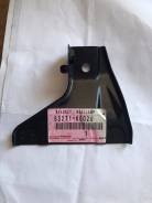 Крепление фары. Toyota Land Cruiser, GRJ200, URJ200, URJ202, URJ202W, UZJ200, UZJ200W, VDJ200 Двигатели: 1GRFE, 1URFE, 1VDFTV, 2UZFE, 3URFE