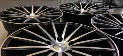 Vossen VFS-2. 8.5x20", 5x114.30, ET40, ЦО 73,1 мм.