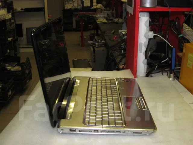 HP Pavilion dv7. 17", 2,3����, ��� 3072 ��, ���� 320���, WiFi: 1, Bluetooth: 1 ����