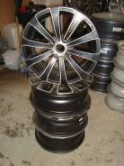 MOMO. 7.0x17, 4x108.00, ET25, ЦО 56,1 мм.