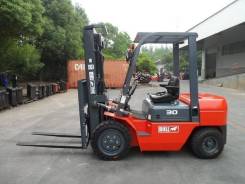 Bull. Вилочный погрузчик BULL FD30CE, 3 000 кг., Дизельный