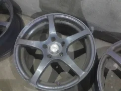 Hinodex Axia. 7.0x17", 5x114.3, ET40 ����