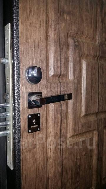 Установка замков, ремонт, укрепление отделка дверей во Владивостоке