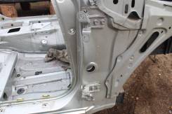 Петля шарнир передней правой двери Toyota Altezza GITA JCE10W. Toyota: Corona, Prius C, iQ, Avensis, Sprinter Trueno, Corolla, Probox, Altezza, Raum...
