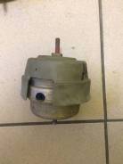 Подушка двигателя. Audi A4, 8EC, 8ED, 8H7, 8HE, 8K2, 8K5, B7 Двигатели: ALT, ALZ, AUK, BBJ, BDG, BFB, BGB, BKN, BLB, BPG, BRE, BWE, BWT, CABA, CABB, C...