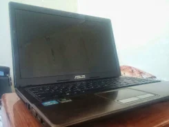 Asus K53SJ. 15.6", 21,0����, ��� 4 ��, ���� 320���, WiFi, Bluetooth, ����������� �� 4��. ����