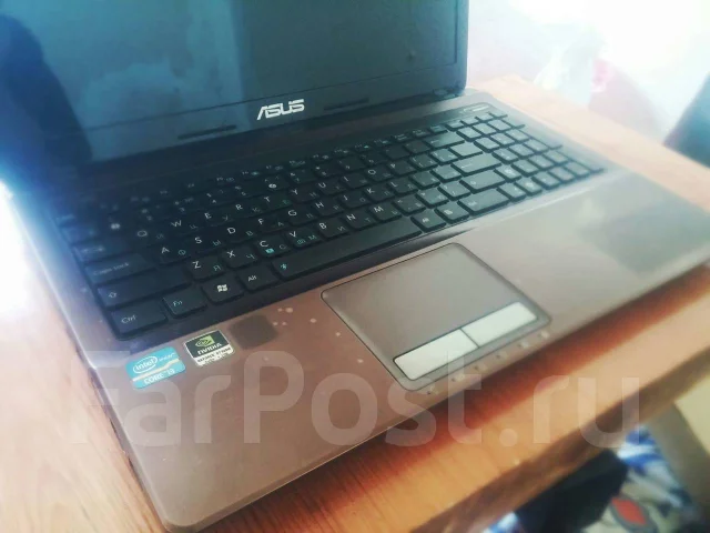 Asus K53SJ. 15.6", 21����, ��� 4 ��, ���� 320���, WiFi: 1, Bluetooth: 1, ����������� �� 4��. ����