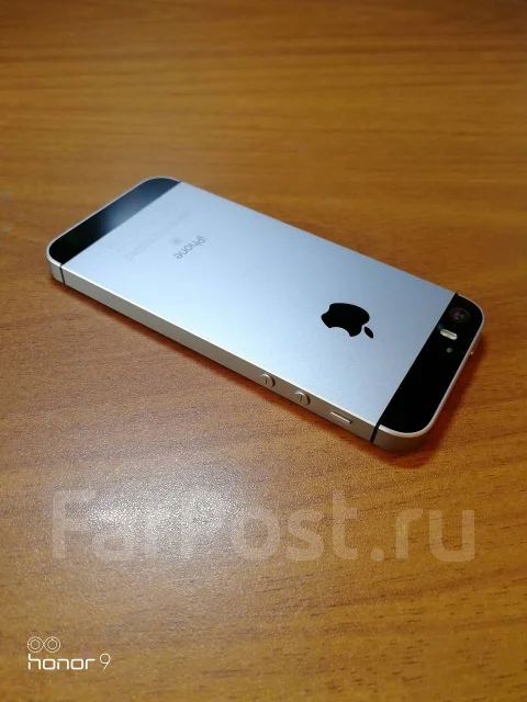 Apple iPhone SE. �/� ����