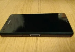 Sony Xperia X Compact. �/� ����