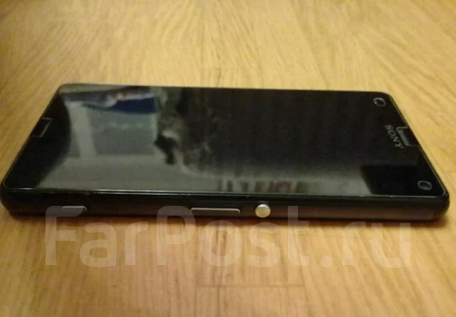 Sony Xperia X Compact. �/� ����