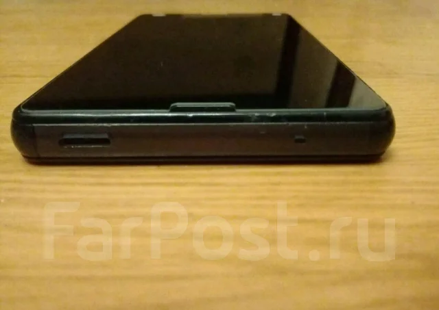Sony Xperia X Compact. �/� ����