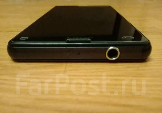 Sony Xperia X Compact. �/� ����