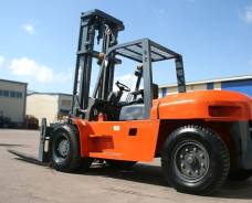 Bull FD100. Вилочный погрузчик BULL FD 100, 10 000 кг., Дизельный