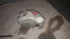 Бачок стеклоомывателя. Mitsubishi Galant, E52A, E53A, E54A, E57A Mitsubishi Eterna, E52A, E53A, E54A, E57A Mitsubishi Emeraude, E52A, E53A, E54A, E57A...
