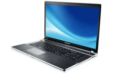Samsung 550P7C-S03. 17.3", 2,4����, ��� 8 ��, ���� 1 000���, WiFi, ����������� �� 2��. ����