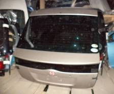 Крышка багажника. Toyota Prius, NHW20