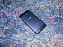 Philips Xenium X588. ����� ����