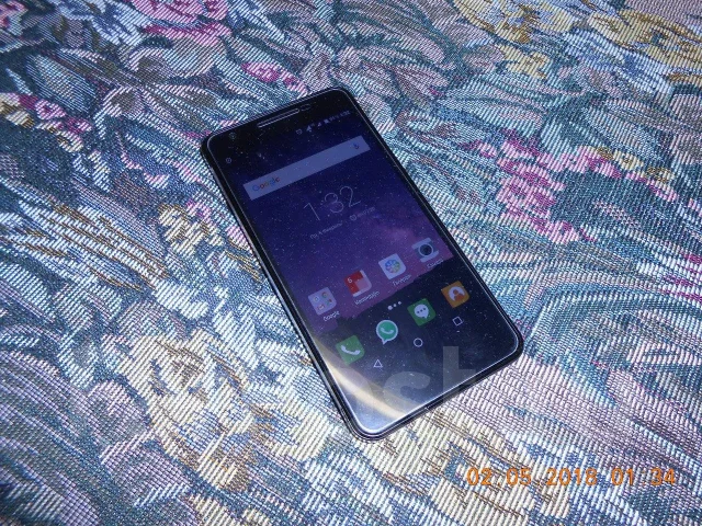 Philips Xenium X588. ����� ����