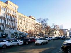 Административное здание в Центре - от 350 до 1000 кв. м. - Парковка. 1 000 кв. м., улица Фонтанная 55, р-н Центр. Дом снаружи