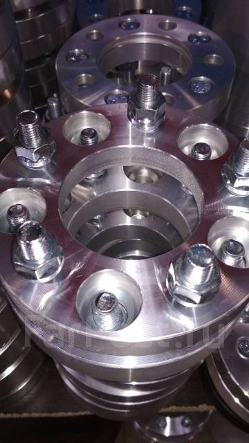 Проставки колес (ступичные) 5*114,3+20мм(пара), новый, в наличии. Цена ...