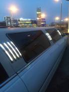 Lincoln Town Car. С водителем
