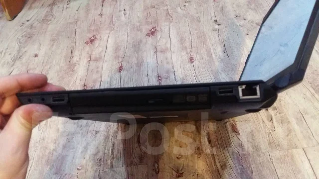 Lenovo B570. 15.6", 2����, ��� 4 ��, ���� 500���, WiFi: 1, Bluetooth: 1, ����������� �� 4��. ����