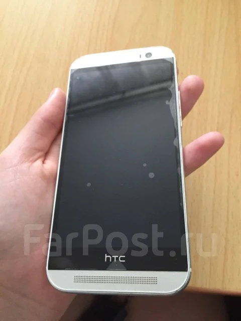 HTC One M8. �/� ����