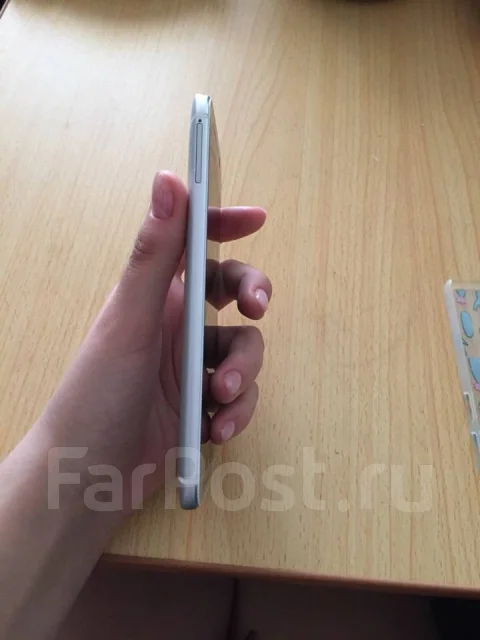 HTC One M8. �/� ����