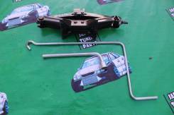 Домкрат Subaru Legacy BP5. Subaru: Pleo, R2, Impreza, XV, R1, Domingo, Sambar, Sambar Electric, Alcyone, Forester, Rex, Leone, Legacy, Exiga, Vivio, J...