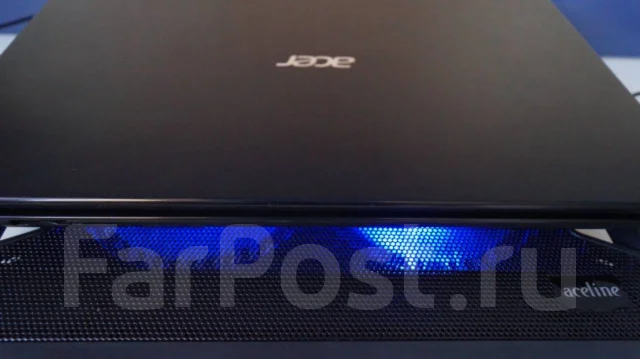 Acer Aspire V3-772G. 17.3", 2,6����, ��� 8 ��, ���� 1 000���, WiFi: 1, Bluetooth: 1, ����������� �� 5��. ����