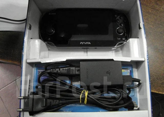 Sony PlayStation Vita ����