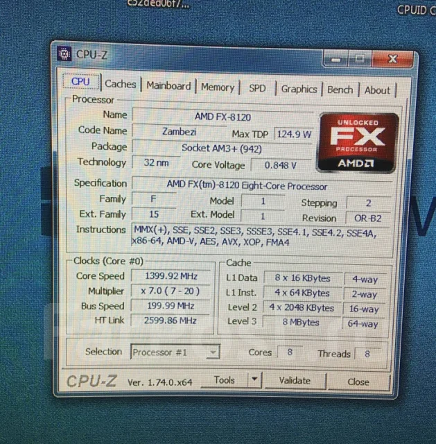 Socket AM3+ ����