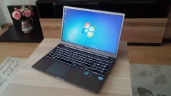 Samsung 700Z5C. 15.6", 2,9����, ��� 6 ��, ���� 500���, WiFi, Bluetooth, ����������� �� 2��. ����