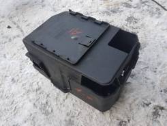 Кронштейн под аккумулятор. Saturn Vue Chevrolet Captiva Opel Antara Двигатели: LAF, LAT, LCS, LE5, LE9, LEA, LF1, LFW, LFX, LY7, LZ4