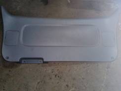 Обшивка двери багажника. Toyota Tarago, ACR30, CLR30 Toyota Previa, ACR30, CLR30 Toyota Estima, ACR30, ACR30W, ACR40, ACR40W, AHR10, AHR10W, MCR30, MC...