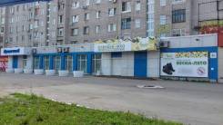 Сдам торговое помещение. 143 кв. м., улица Суворова 44, р-н Индустриальный. Дом снаружи