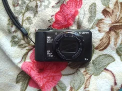 Sony Cyber-shot DSC-H90. 15 - 19.9 ��, ���: 14� � �����