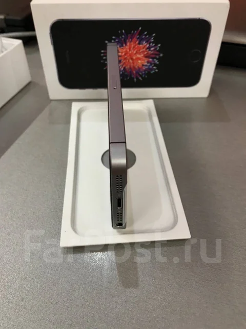 Apple iPhone SE. ����� ����