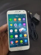Samsung Galaxy S5. �/�