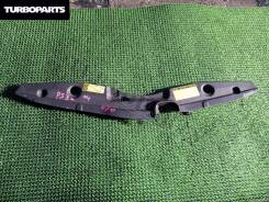 Дефлектор радиатора. Toyota Prius, ZVW30, ZVW30L, ZVW35 Двигатели: 2ZRFXE, 5ZRFXE