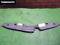 Дефлектор радиатора. Toyota Prius, ZVW30, ZVW30L, ZVW35 Двигатели: 2ZRFXE, 5ZRFXE