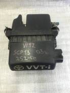 Корпус воздушного фильтра. Toyota: Ractis, Yaris, Platz, ist, Vitz, Echo, Funcargo, Belta, Yaris / Echo Двигатели: 2SZFE, 1SZFE