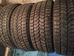 Yokohama F700. Зимние, шипованные, износ: 5%, 4 шт